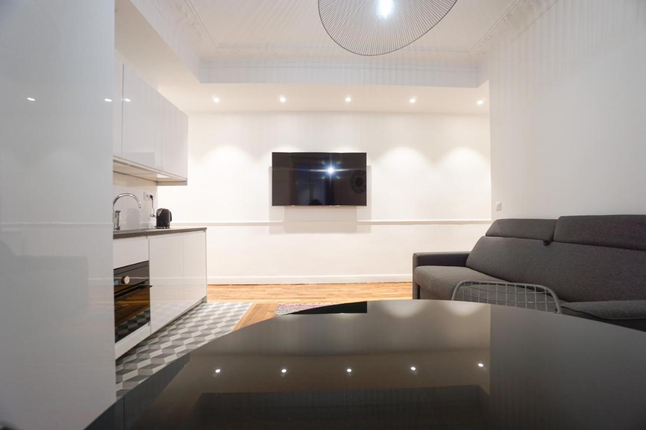 Large Flat At 2 Steps From The Eiffel Tower * Parigi