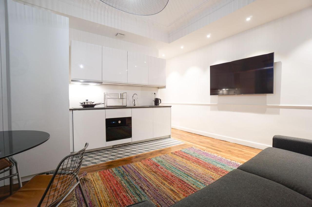 Large Flat At 2 Steps From The Eiffel Tower Parigi