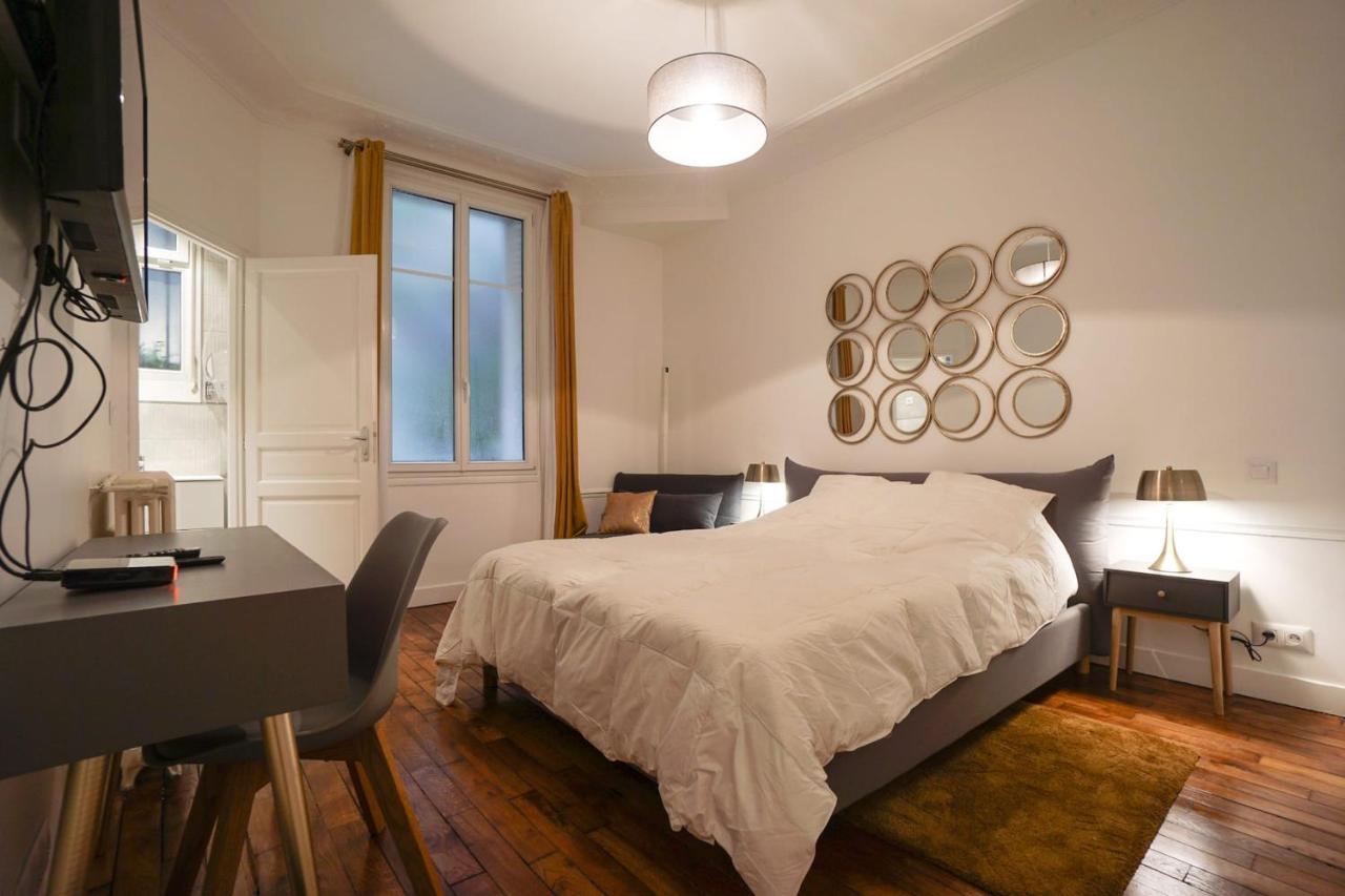 Appartamento Large Flat At 2 Steps From The Eiffel Tower