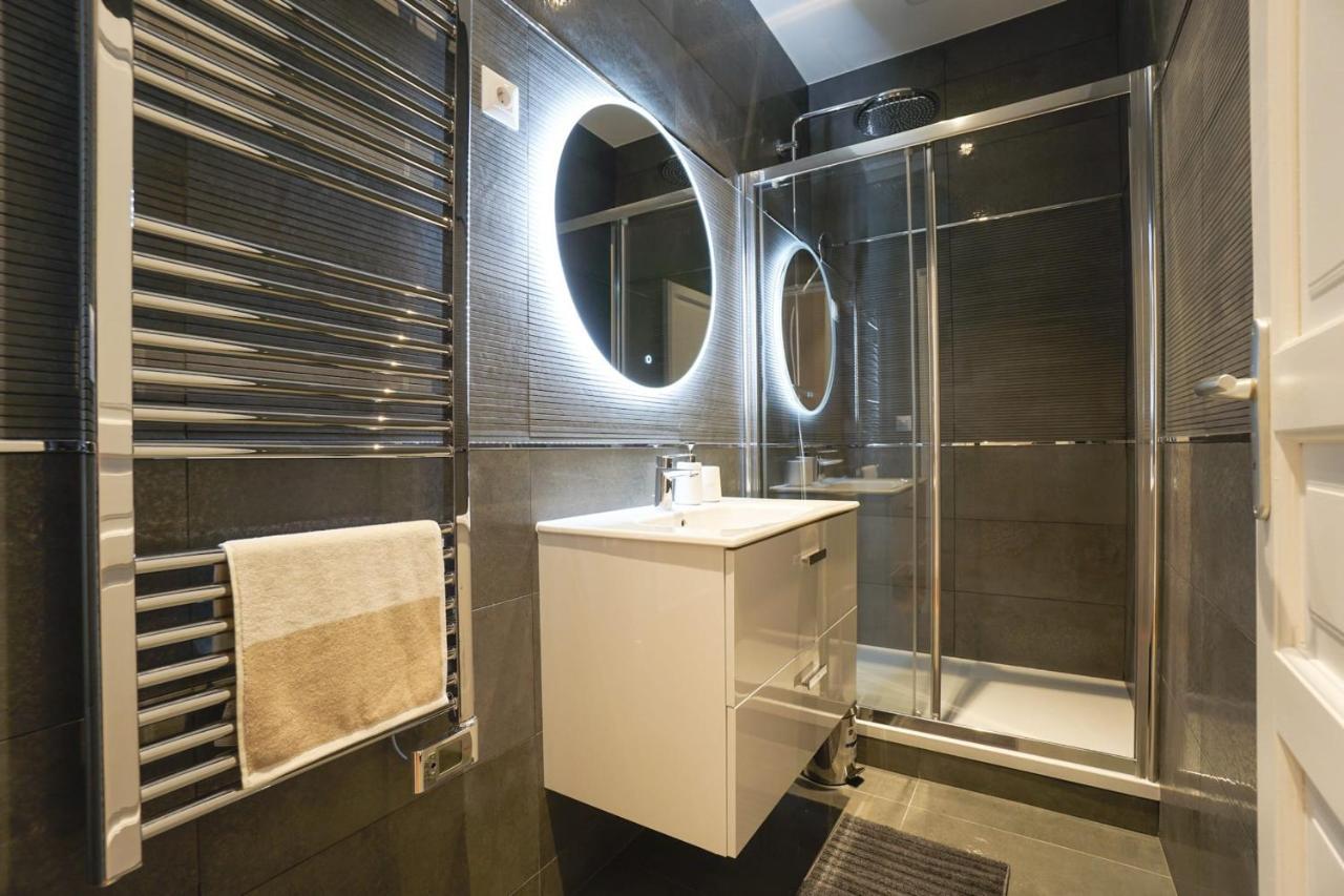 Appartamento Large Flat At 2 Steps From The Eiffel Tower