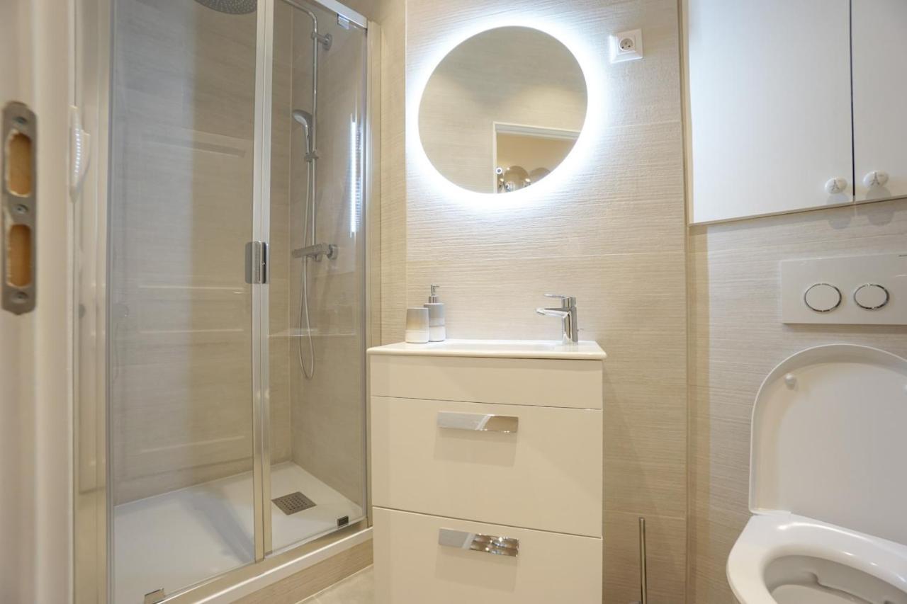 Appartamento Large Flat At 2 Steps From The Eiffel Tower