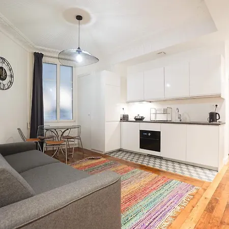 Large Flat At 2 Steps From The Eiffel Tower Parigi