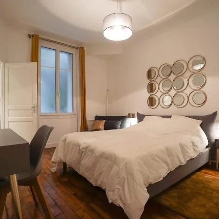 Appartamento Large Flat At 2 Steps From The Eiffel Tower