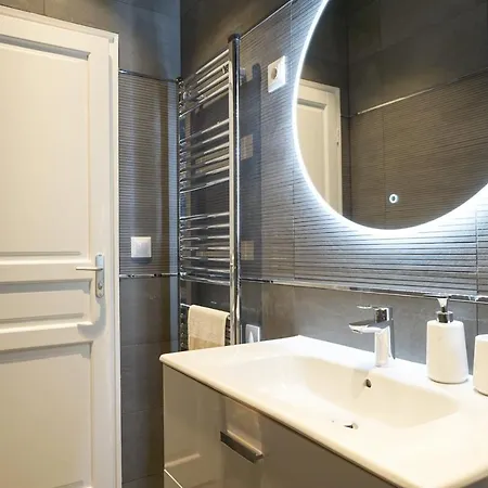 Large Flat At 2 Steps From The Eiffel Tower Appartamento Parigi